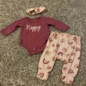 Jessica Simpson happy rainbows outfit